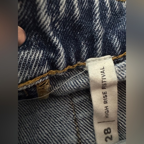 PacSun Light Wash High Rise Festival Jean Shorts - Picture 6 of 9